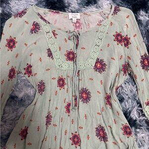 Sunset & Sixth Light Sage Floral Lace-Trim Boho Tunic